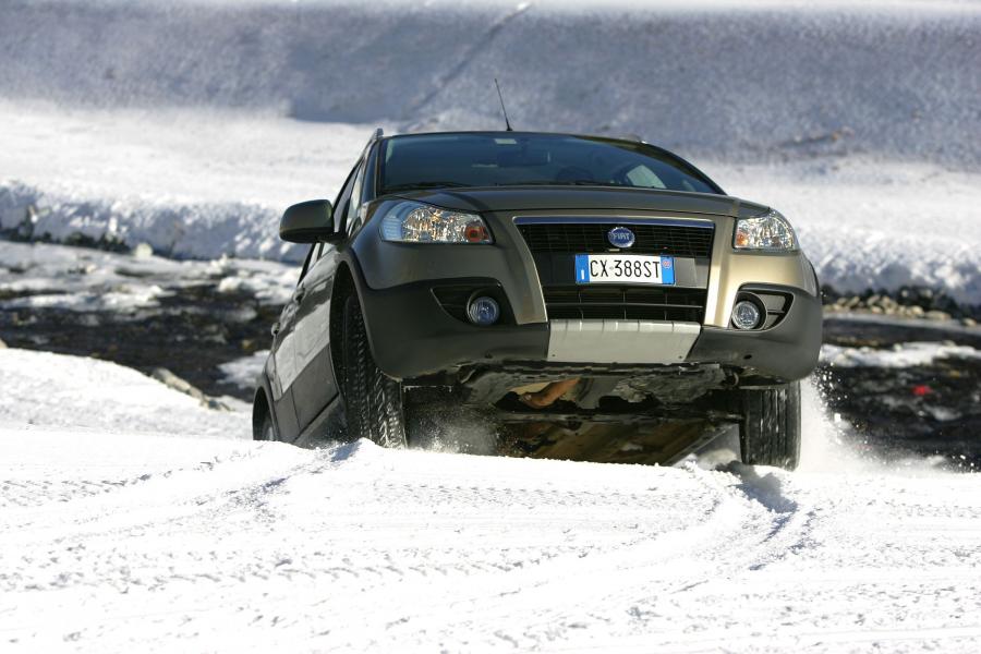  Fiat Sedici (189) 2006 года  (фото 66 из 137)